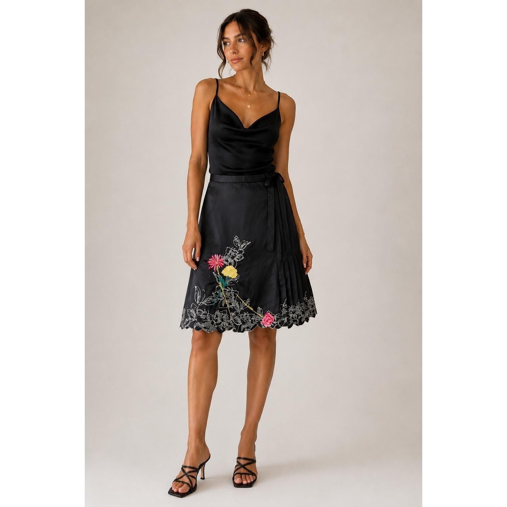 Vertigo Paris Wrap Skirt Womens 12 Black 100% Silk Floral Embroidered Scalloped